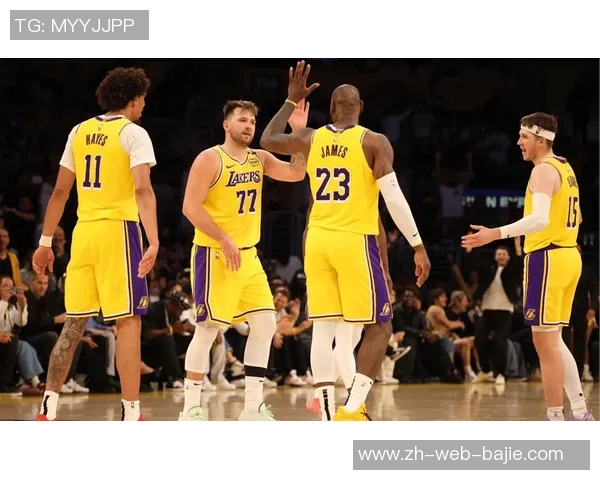 八村塁与艾顿表现差异显著詹姆斯末节防守助球队锁定胜局